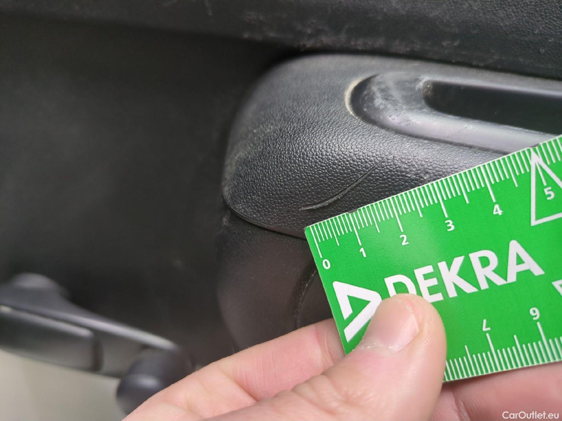  Citroen  C3  Société Feel 1.5 BlueHDI 100CV BVM6 E6d #33