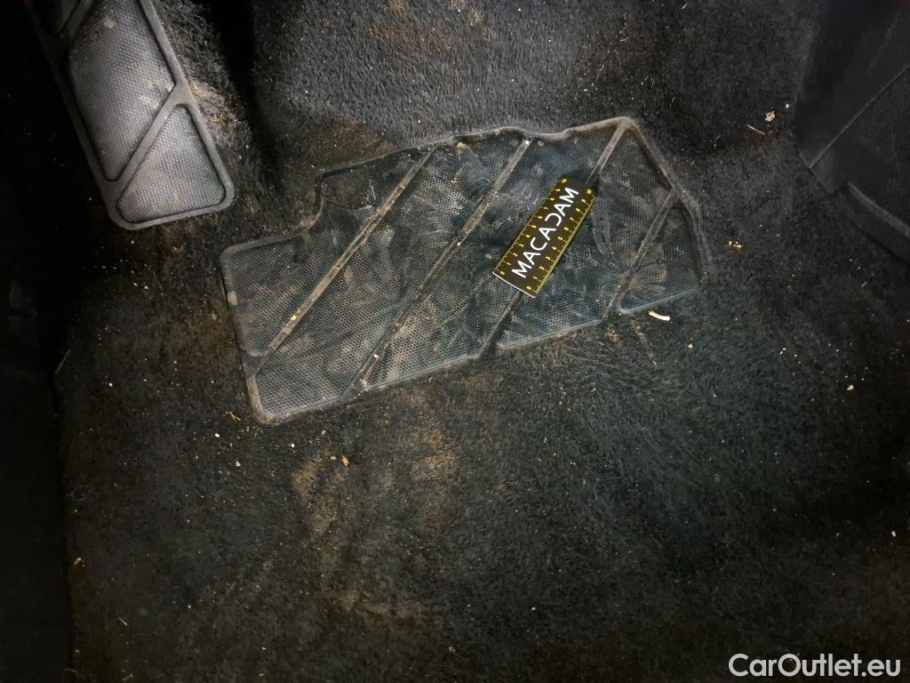  Nissan  Qashqai NISSAN  5p Crossover 1.3 DIG-T 140 Tekna #63