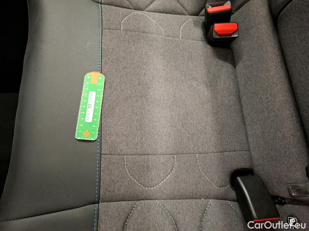  Citroen  C4 CITROEN  X / 2022 / 4P / Berline PureTech 130 S&S EAT8 Feel Pack #18