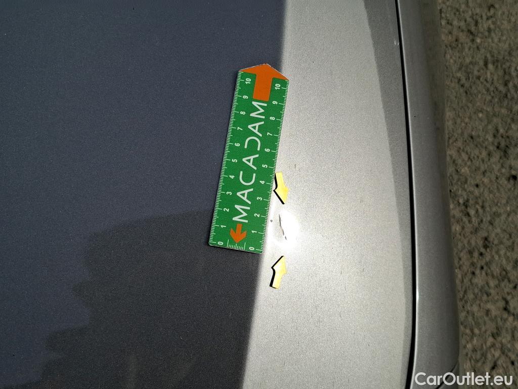  Mercedes  A-Klasse MERCEDES-BENZ Classe A Compact / 2018 / 5P / Berline A 180 Business Line 7G-DCT #7