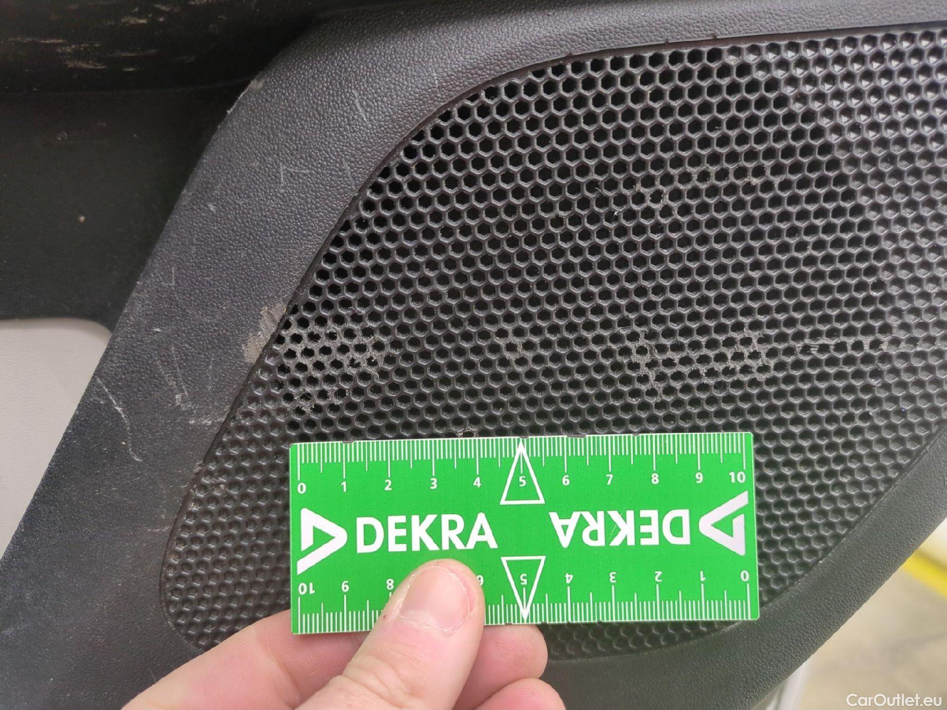  Citroen  C3  Société Feel 1.5 BlueHDI 100CV BVM6 E6d #32