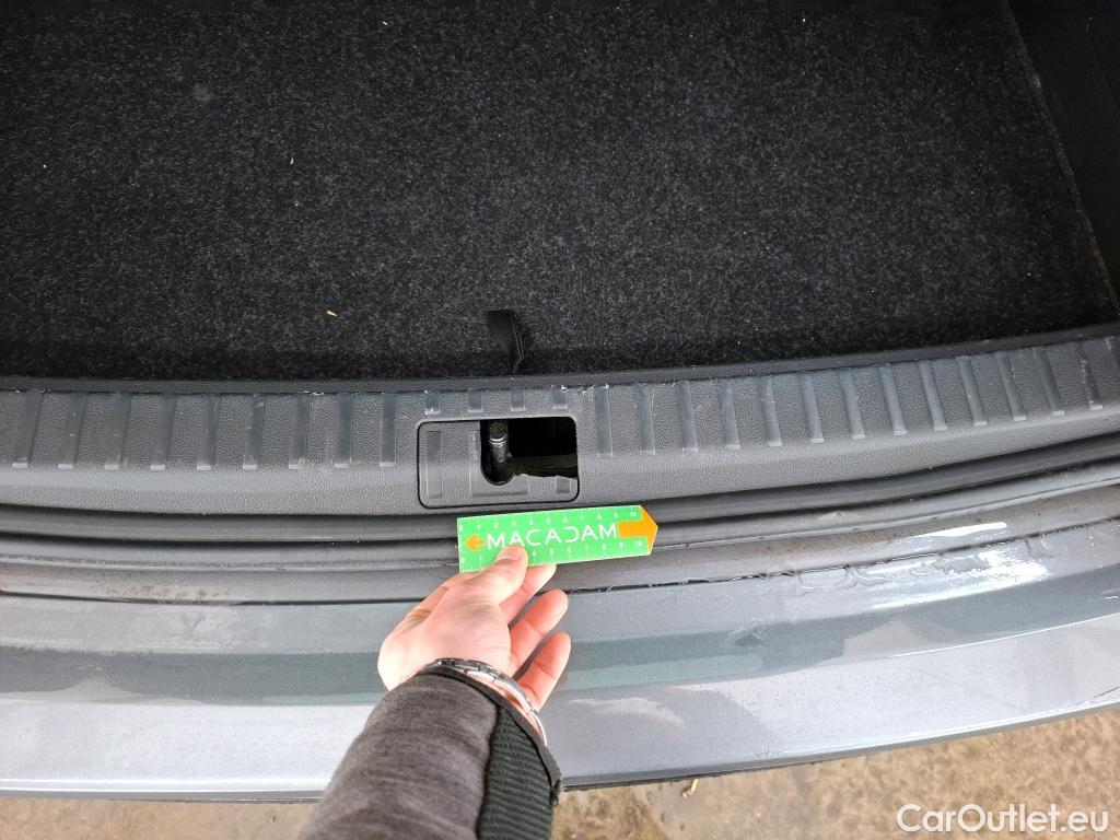  Skoda  Octavia  Break Sportline 2.0 TDI 150CV BVA7 E6d #12