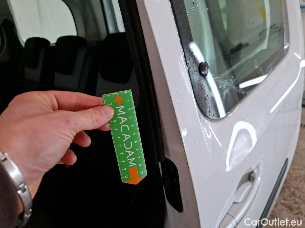  Renault  Kangoo  Zen 1.5 dCi 90CV BVM5 E6 #57