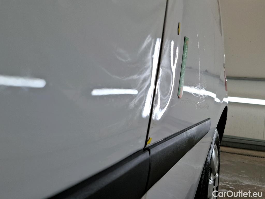  Renault  Kangoo RENAULT  Express / 2013 / 4P / Fourgonnette Extra R-Link - Blue dCi 95 #2