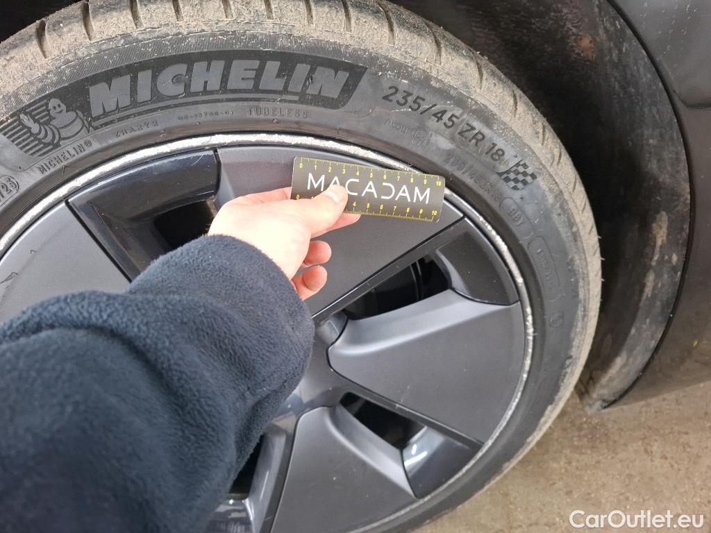  Tesla  Model 3 TESLA  / 2018 / 4P / Berline - #25