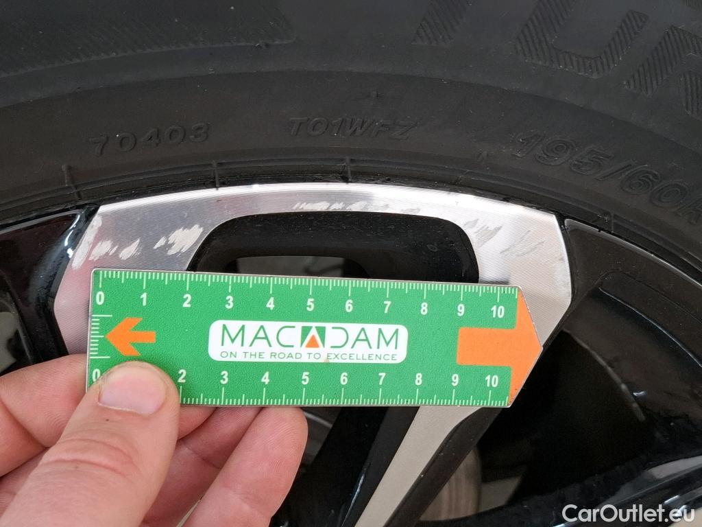  Opel  Crossland  X Elegance Business 1.2 Turbo 110CV BVM6 E6d #9