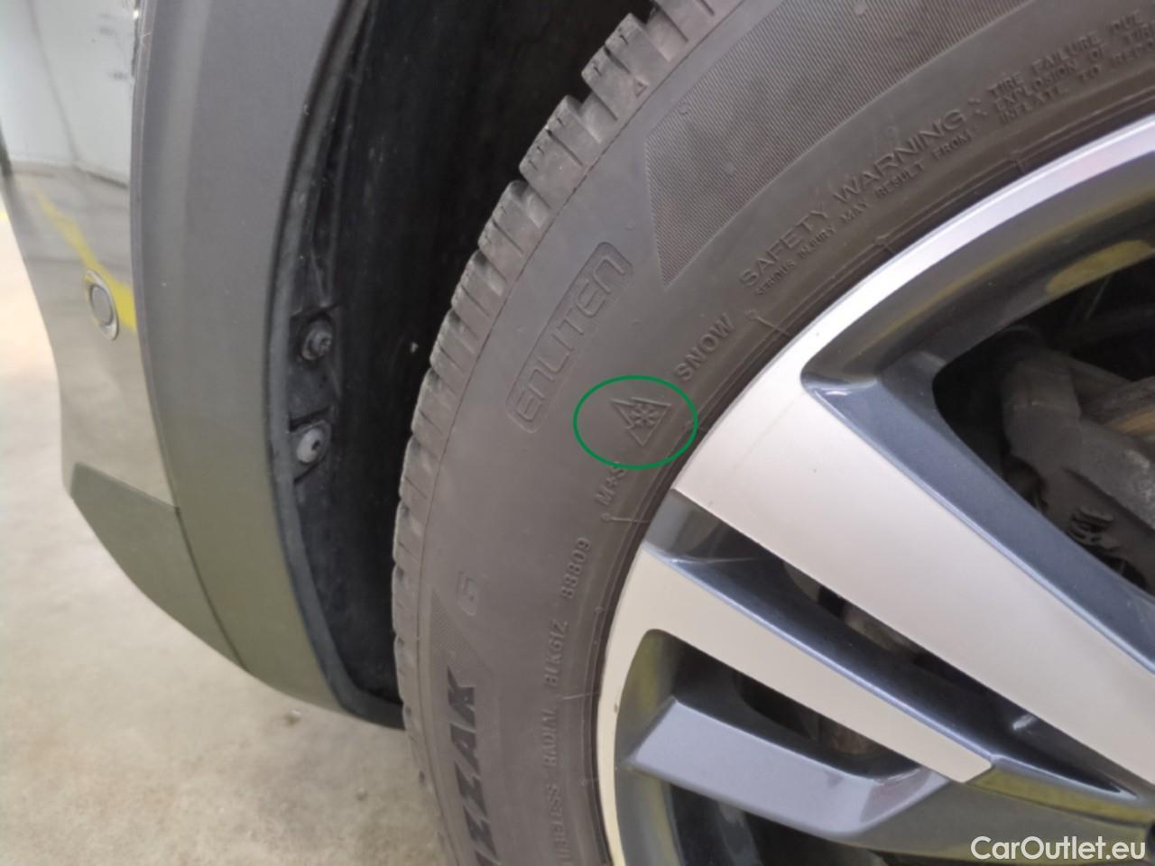  Peugeot  5008  Allure Pack 1.5 HDi 130CV BVA8 7 Sieges E6d #4