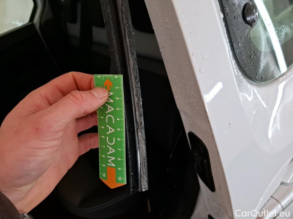  Renault  Kangoo  Zen 1.5 dCi 90CV BVM5 E6 #58