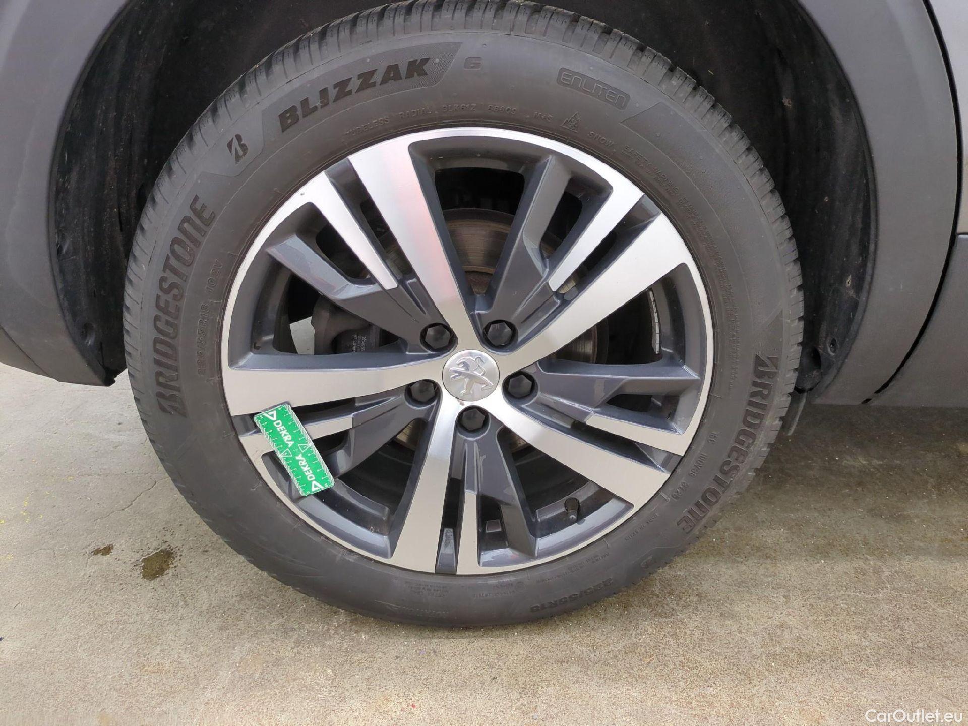  Peugeot  5008  Allure Pack 1.5 HDi 130CV BVA8 7 Sieges E6d #30