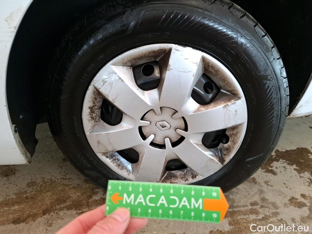  Renault  Kangoo  Zen 1.5 dCi 90CV BVM5 E6 #38