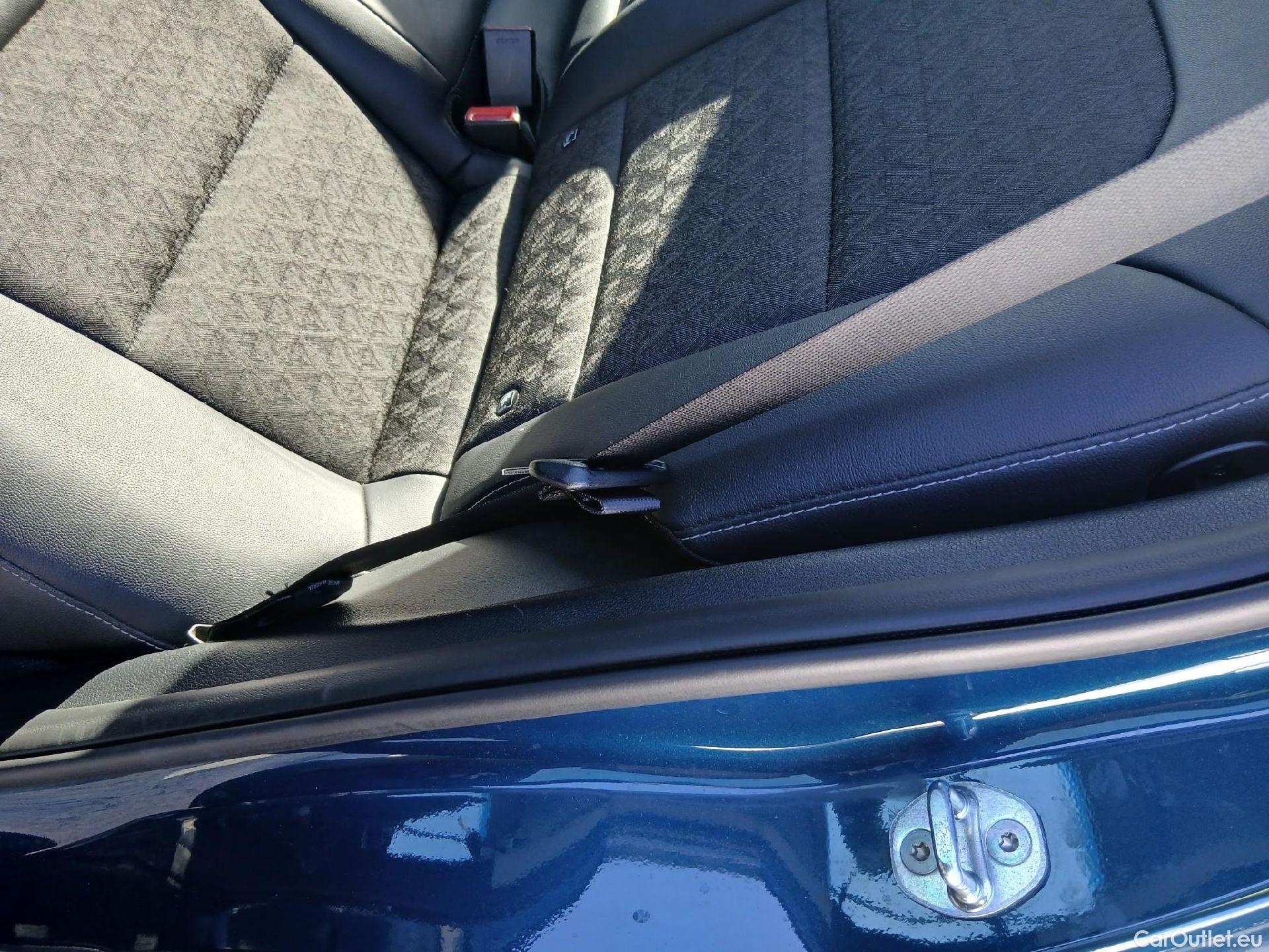  KIA  Niro KIA  / 2019 / 5P / crossover 1.6 GDi HEV 104kW (141CV) Drive #53