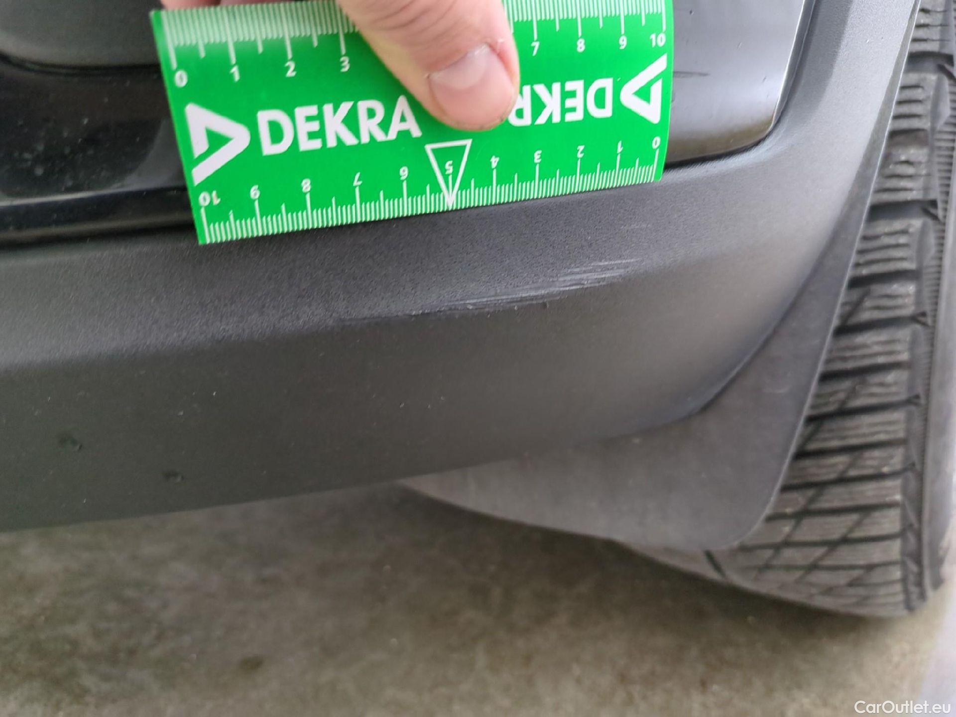  Volvo  XC 40 VOLVO XC40 / 2022 / 5P / SUV Recharge T4 211 DCT7 Start #34