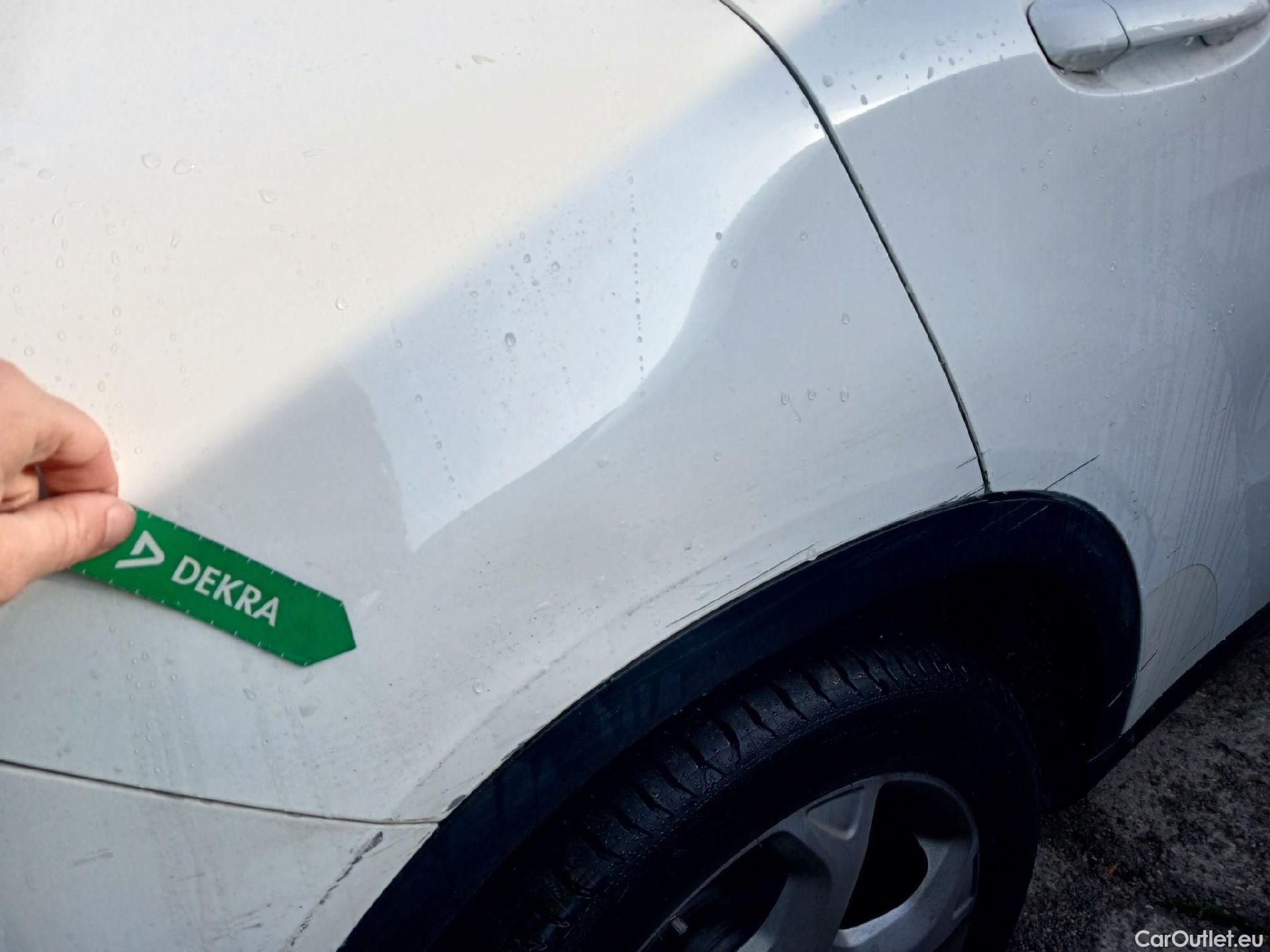  Mercedes  GLA MERCEDES-BENZ Clase  / 2017 / 5P / todoterreno  180 #17