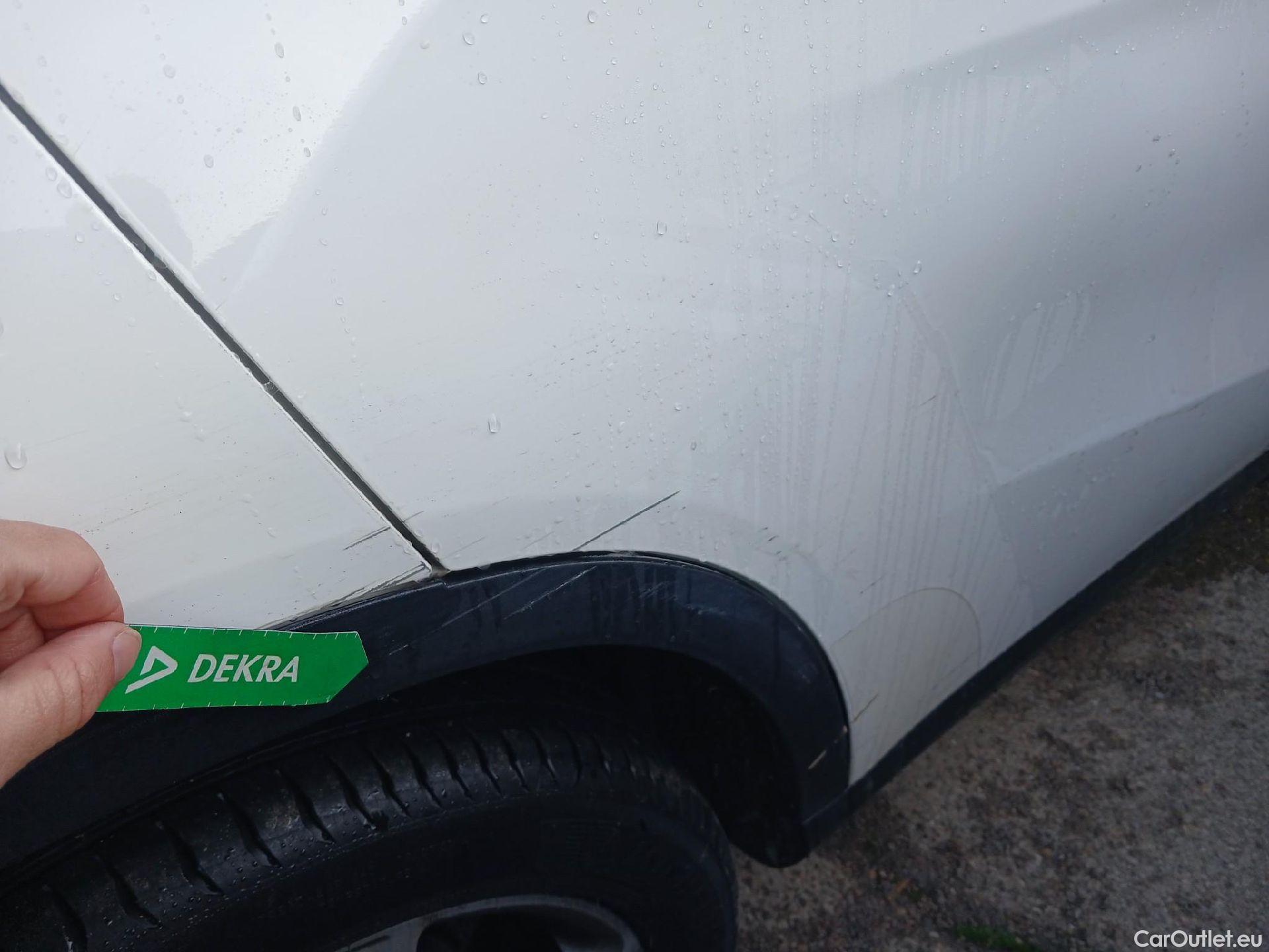  Mercedes  GLA MERCEDES-BENZ Clase  / 2017 / 5P / todoterreno  180 #20