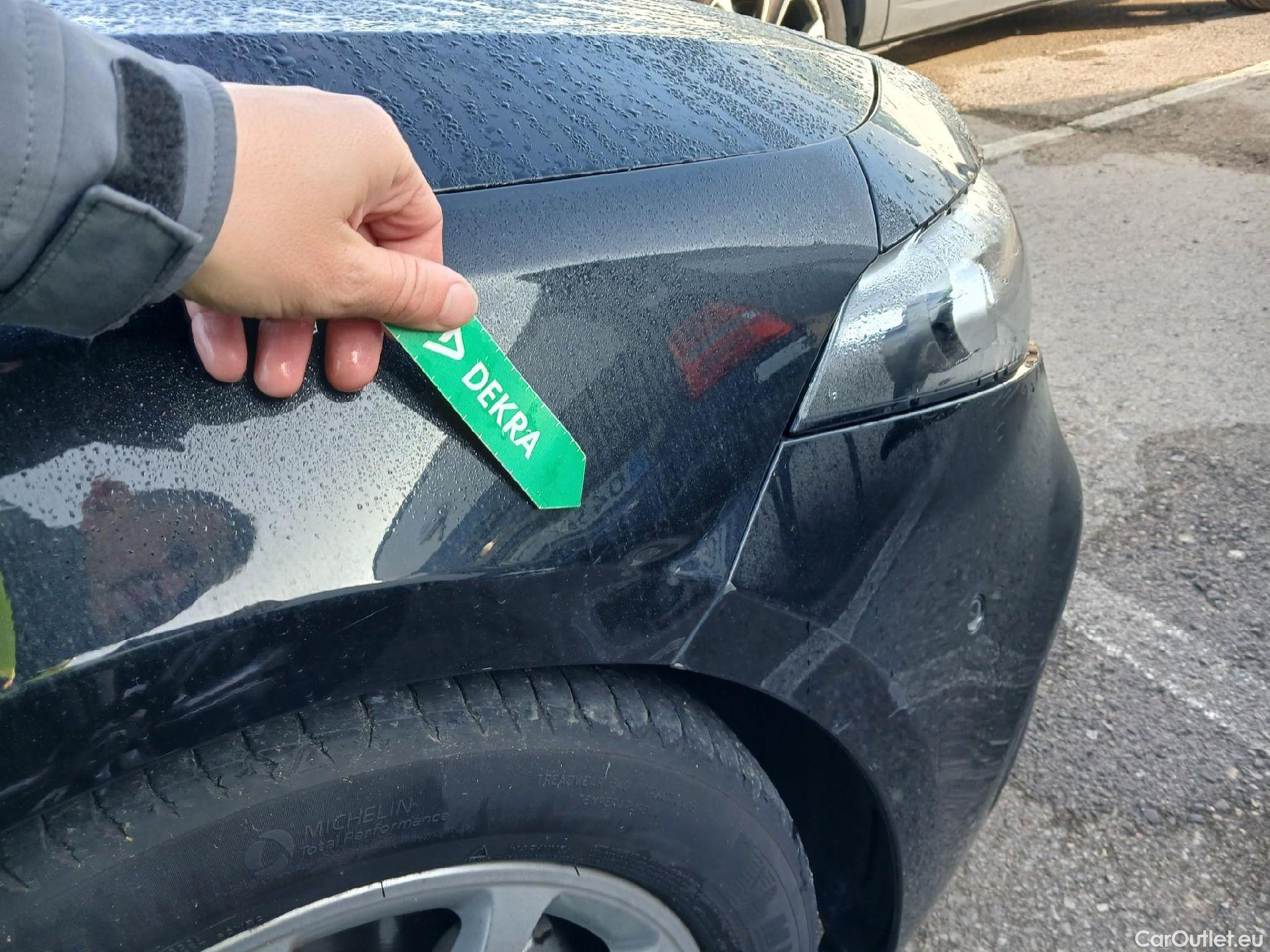  Mercedes  A-Klasse MERCEDES-BENZ Clase A / 2018 / 5P / berlina con portón A 180 d #26