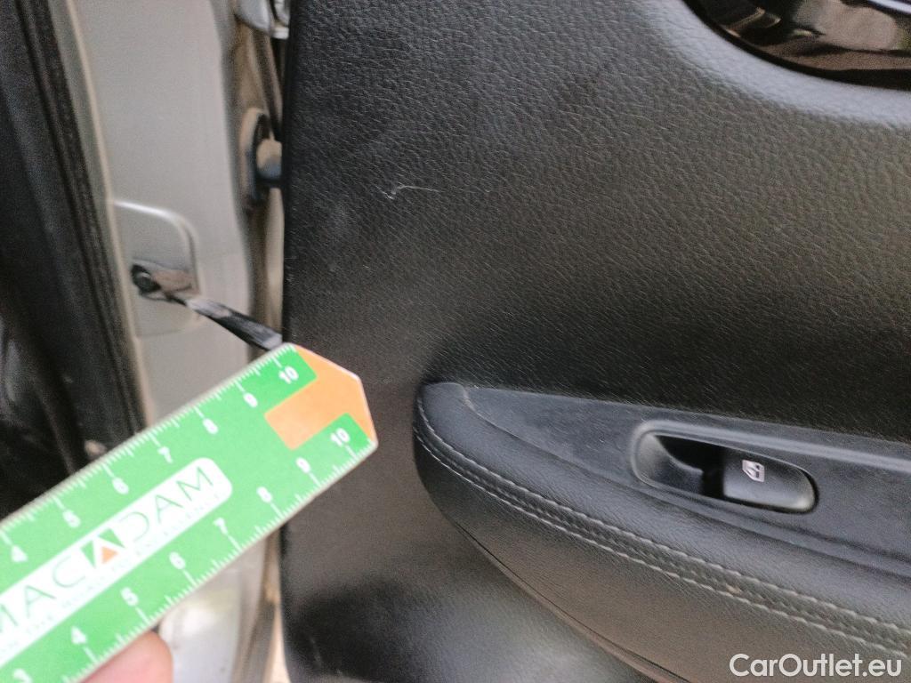  Nissan  Qashqai NISSAN  / 2017 / 5P / todoterreno DIG-T 103 kW (140 CV) E6D ACENTA #18