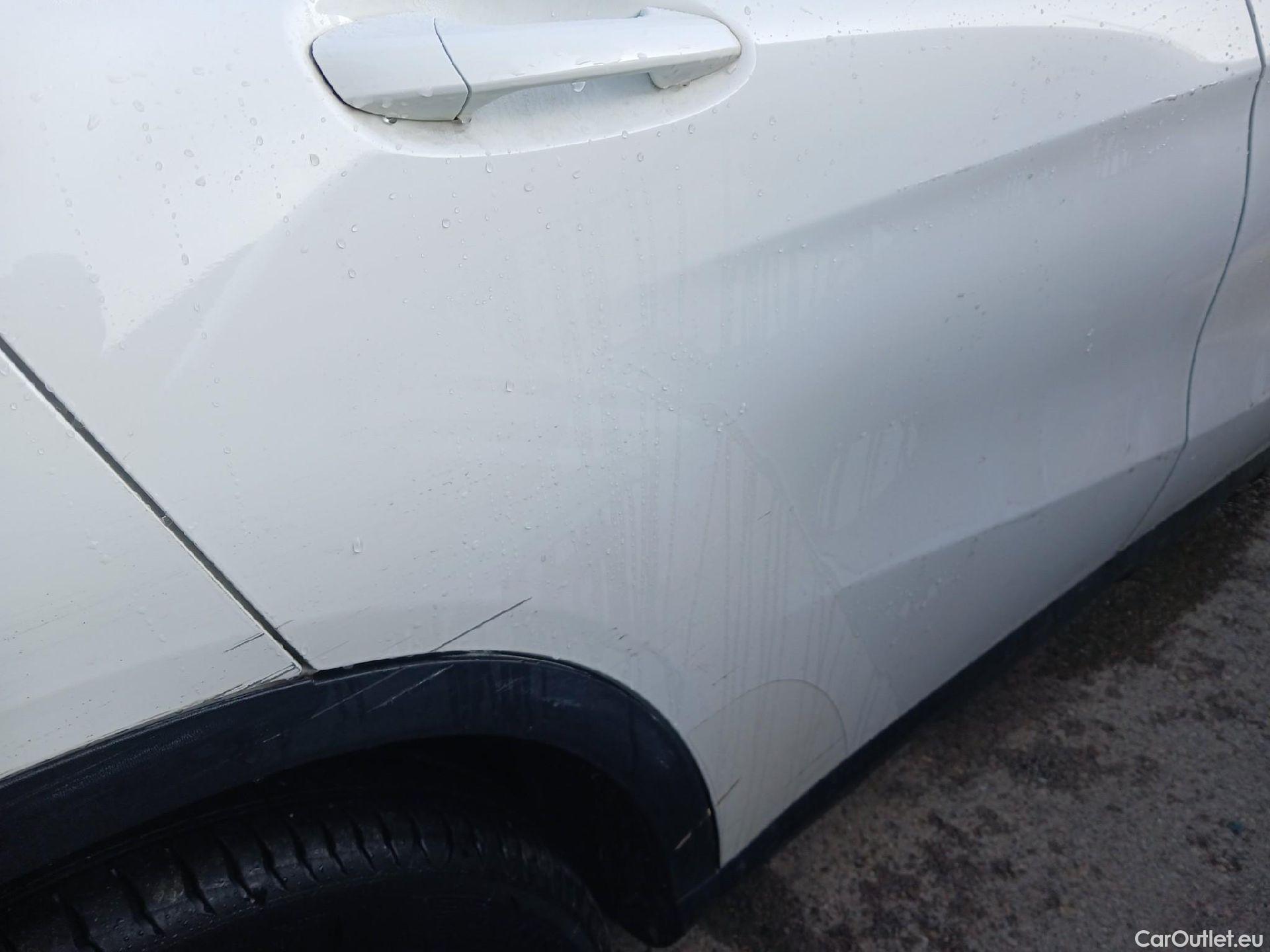  Mercedes  GLA MERCEDES-BENZ Clase  / 2017 / 5P / todoterreno  180 #21