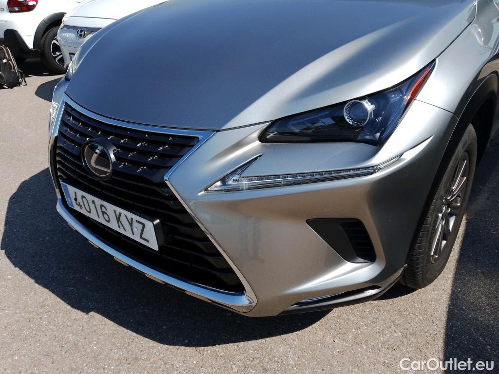  Lexus  NX LEXUS  / 2017 / 5P / todoterreno 2.5 300h Business Navigation 2WD #15