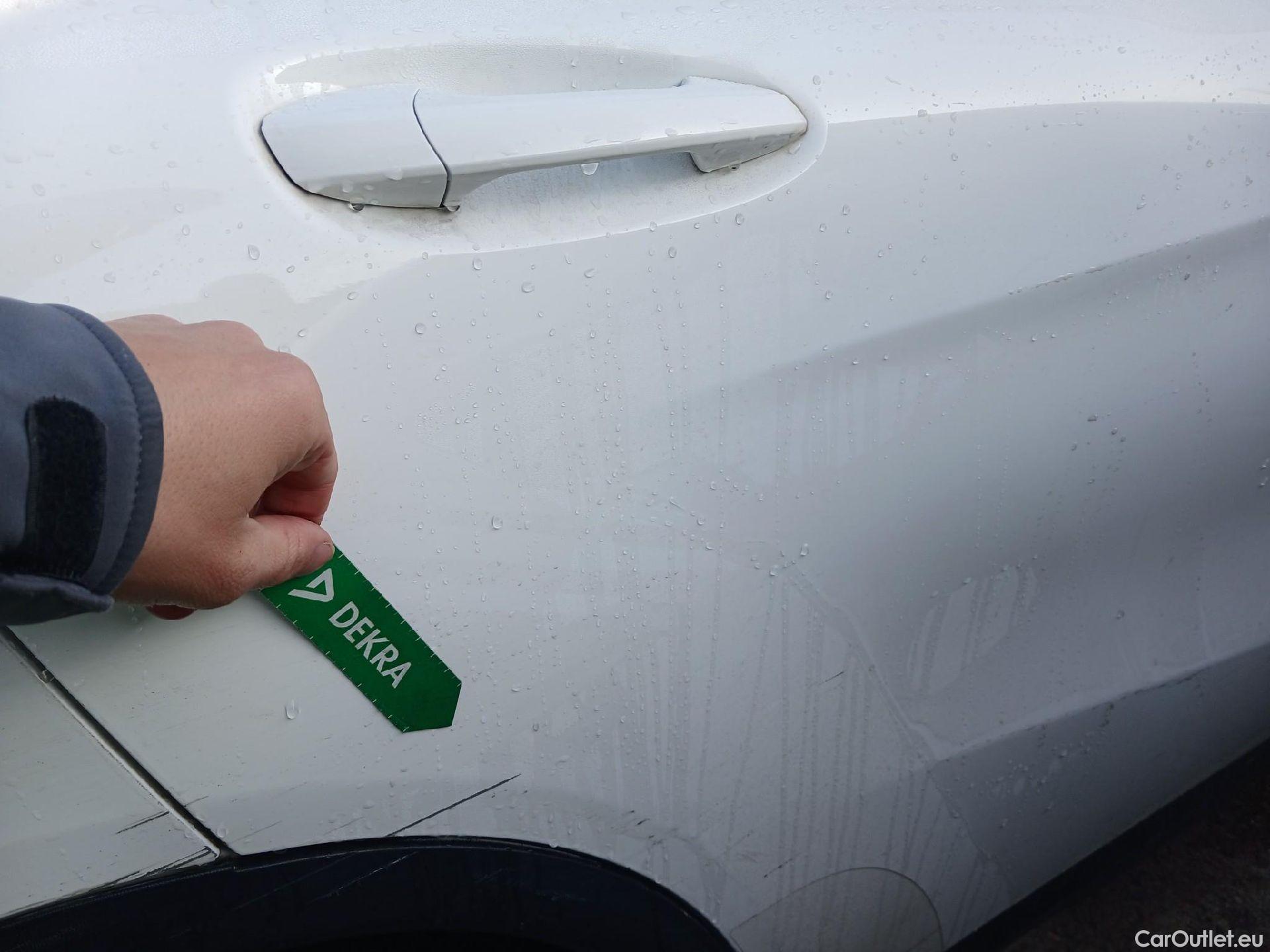  Mercedes  GLA MERCEDES-BENZ Clase  / 2017 / 5P / todoterreno  180 #22