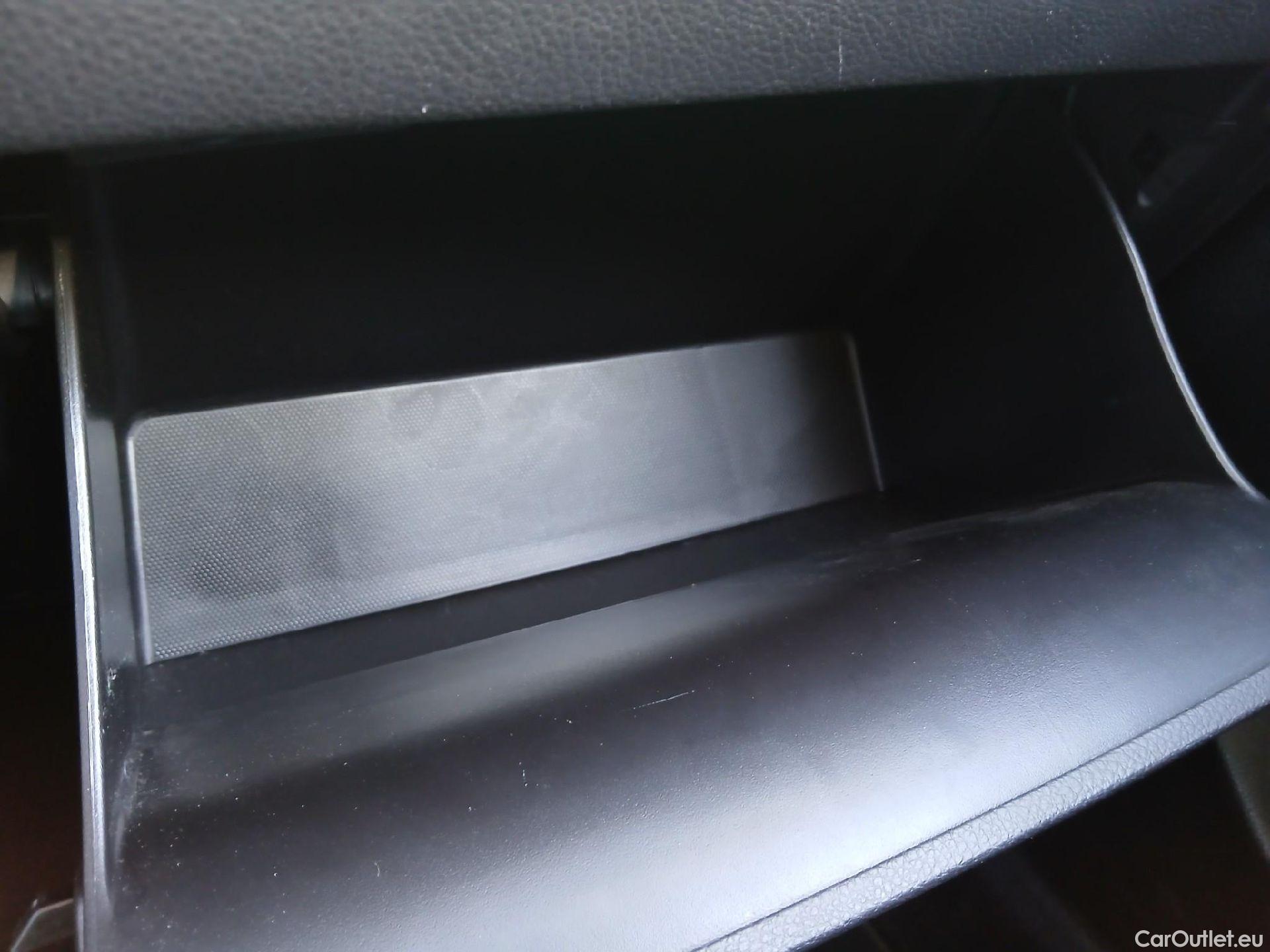  KIA  Picanto KIA  / 2020 / 5P / berlina con portón 1.0 DPi 49kW (67CV) Concept #2