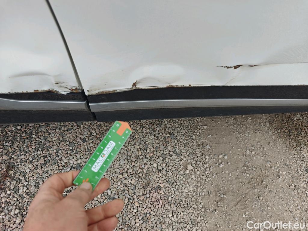  KIA  Sportage KIA  / 2022 / 5P / todoterreno 1.6 T-GDi PHEV 198kW (265CV) Tech 4X4 #24