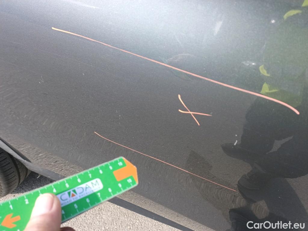  Mercedes  G-Klasee MERCEDES-BENZ GLC Coupé / 2019 / 5P / coupé GLC 300 de 4MATIC (AC) #4