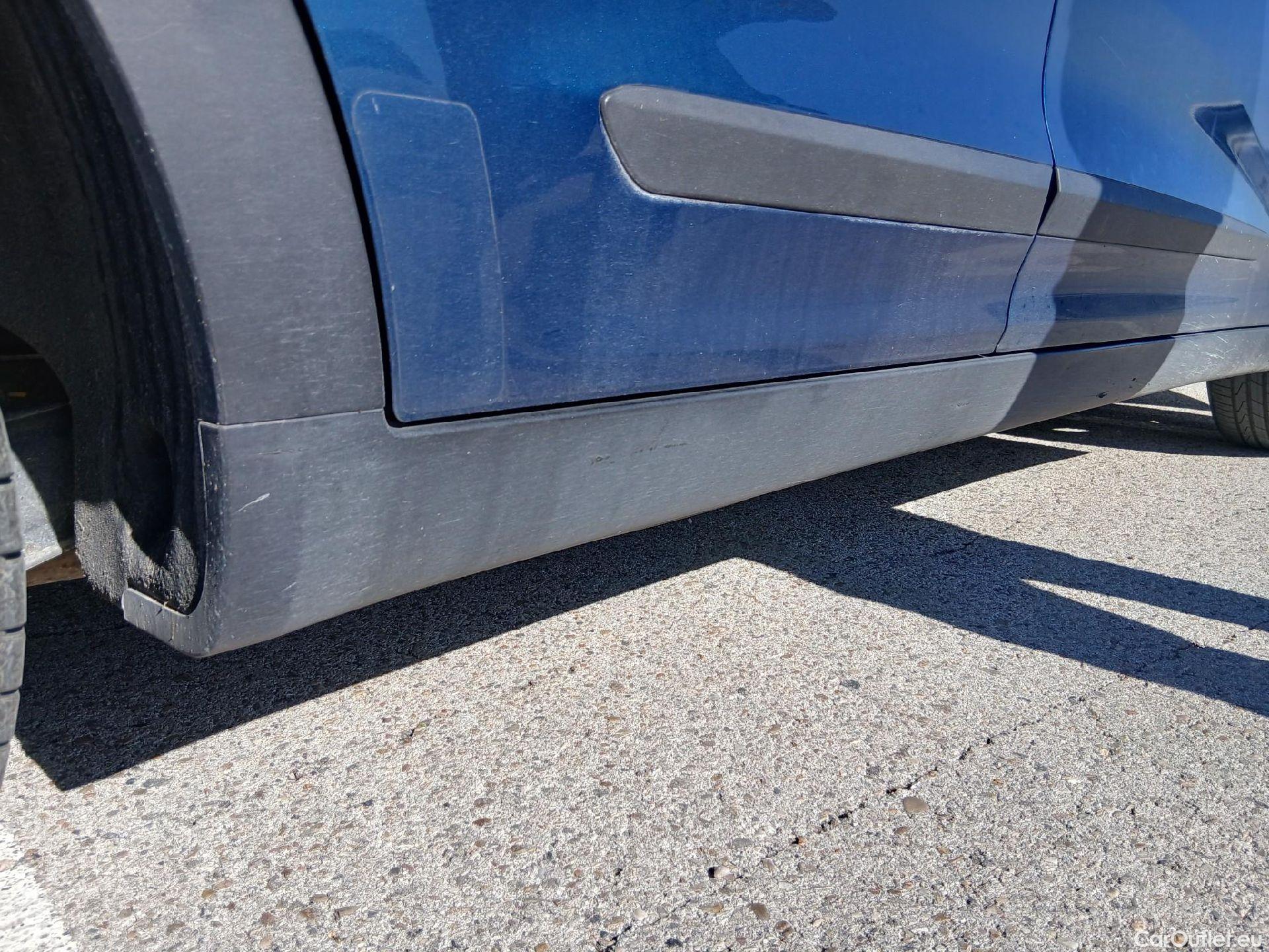  KIA  Niro KIA  / 2019 / 5P / crossover 1.6 GDi HEV 104kW (141CV) Drive #46