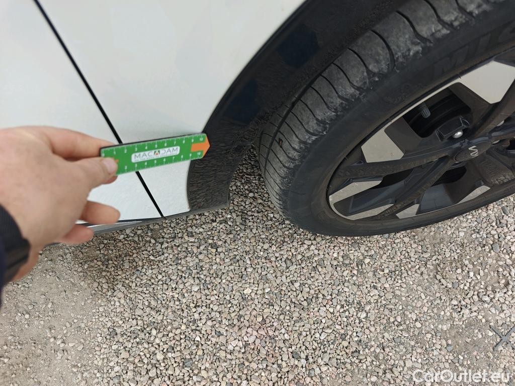  KIA  Sportage KIA  / 2022 / 5P / todoterreno 1.6 T-GDi PHEV 198kW (265CV) Tech 4X4 #28