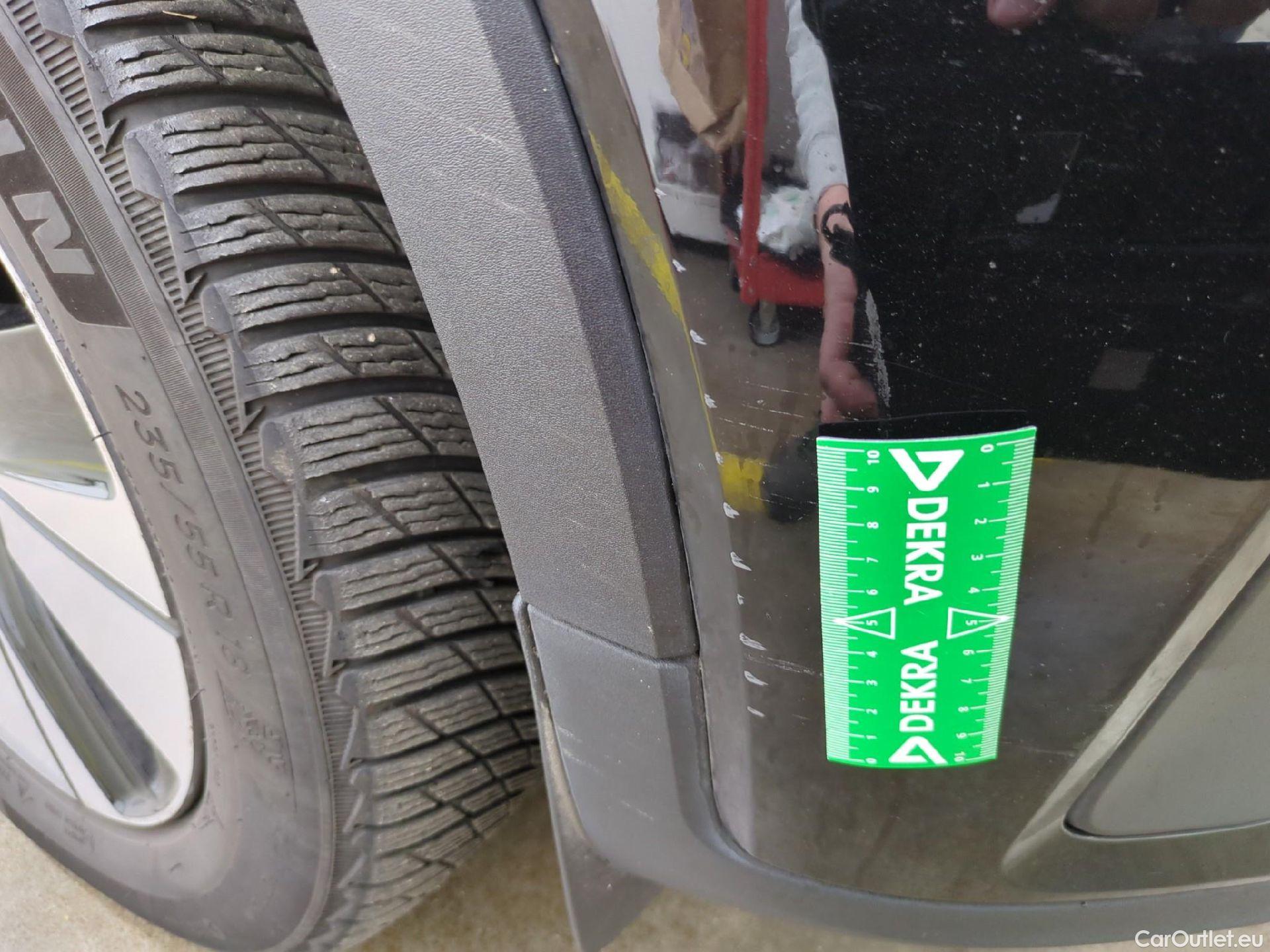  Volvo  XC 40 VOLVO XC40 / 2022 / 5P / SUV Recharge T4 211 DCT7 Start #25