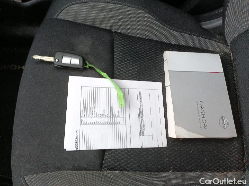  Nissan  Qashqai NISSAN  / 2017 / 5P / todoterreno DIG-T 103 kW (140 CV) E6D ACENTA #1