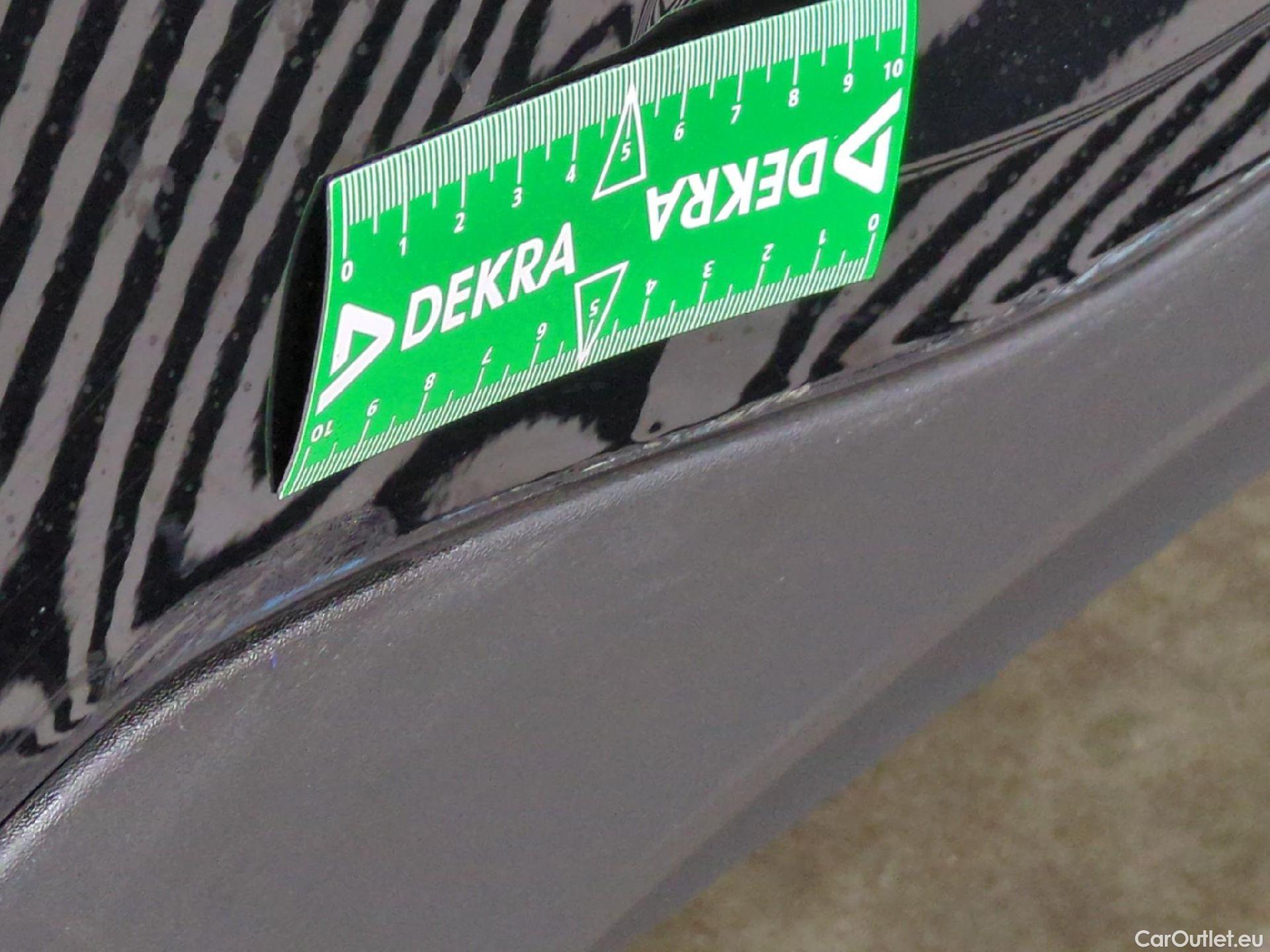  Volvo  XC 40 VOLVO XC40 / 2022 / 5P / SUV Recharge T4 211 DCT7 Start #21