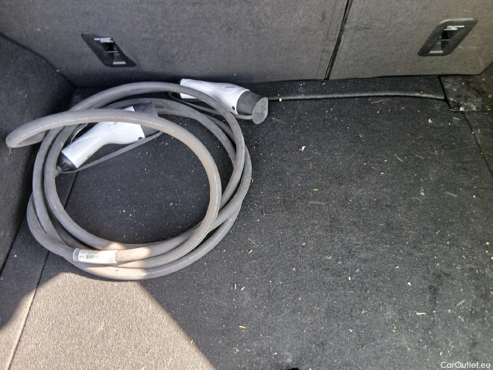  Land Rover  Discovery MG MG4 / 2022 / 5P / berlina con portón 77kWh Extended Range #6