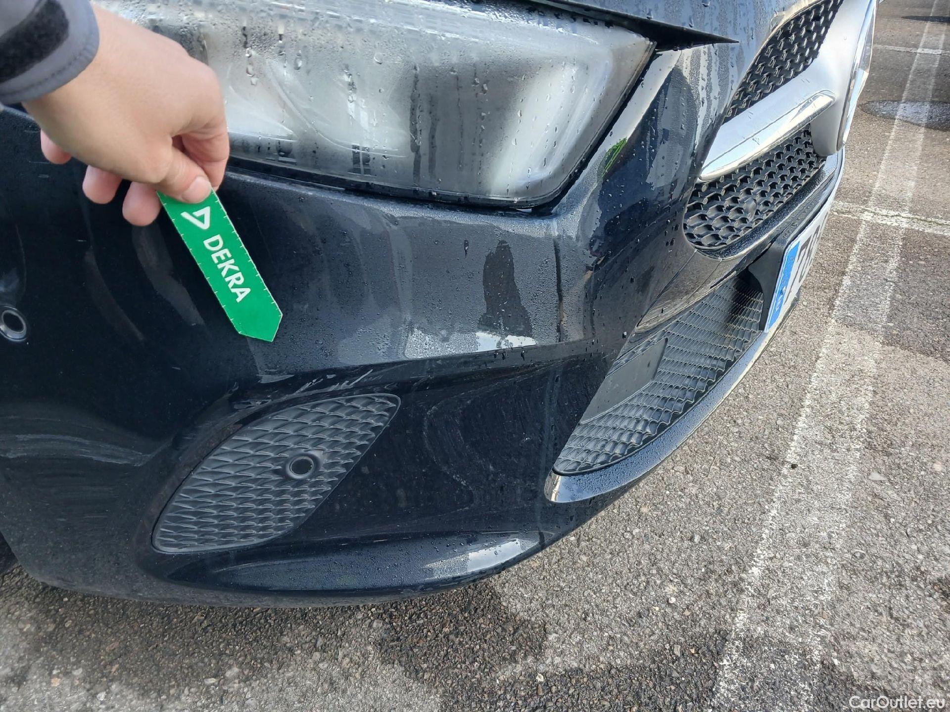  Mercedes  A-Klasse MERCEDES-BENZ Clase A / 2018 / 5P / berlina con portón A 180 d #2