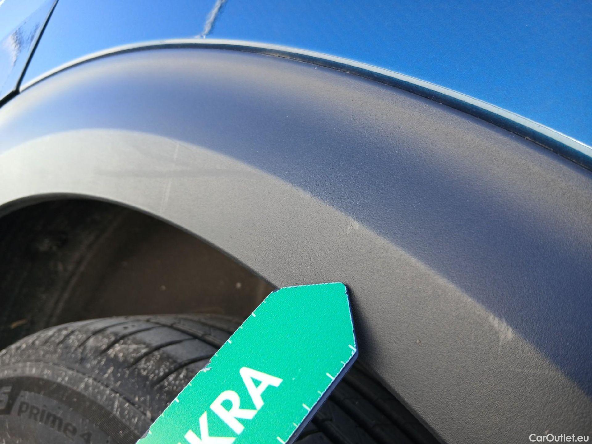  KIA  Niro KIA  / 2019 / 5P / crossover 1.6 GDi HEV 104kW (141CV) Drive #23