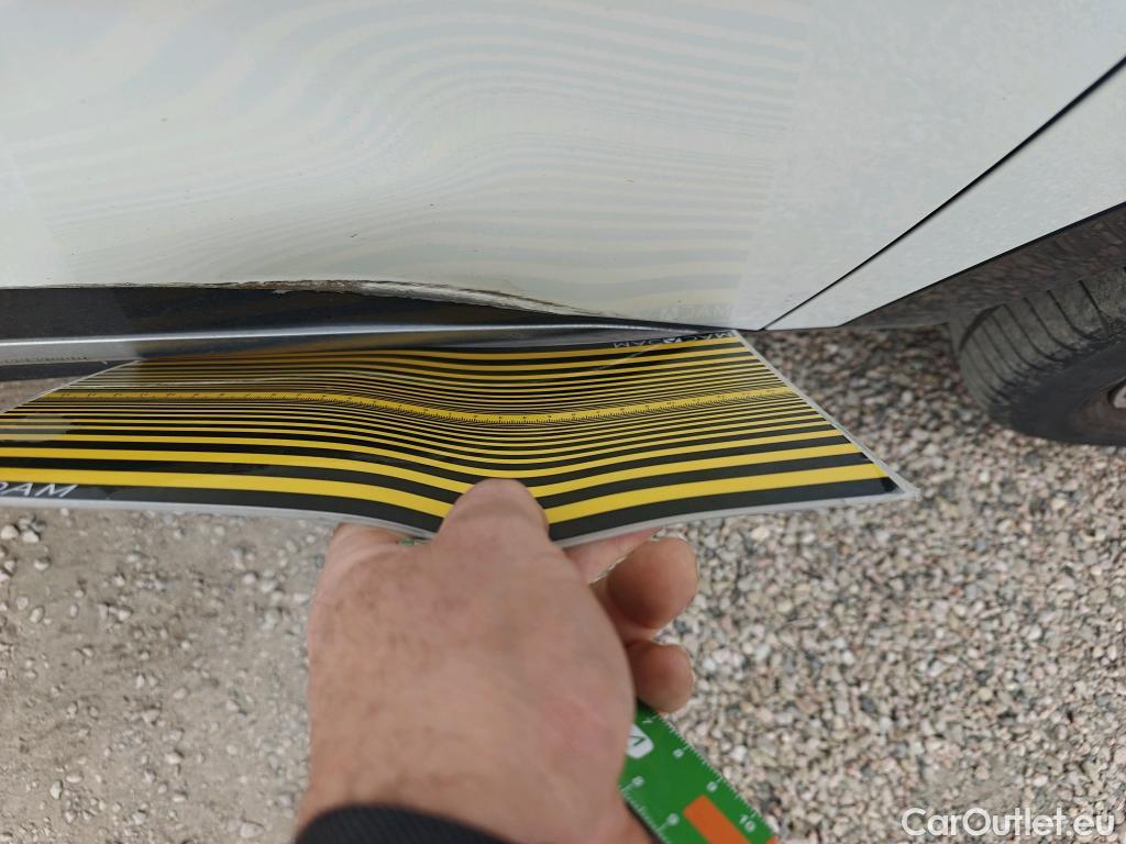  KIA  Sportage KIA  / 2022 / 5P / todoterreno 1.6 T-GDi PHEV 198kW (265CV) Tech 4X4 #4