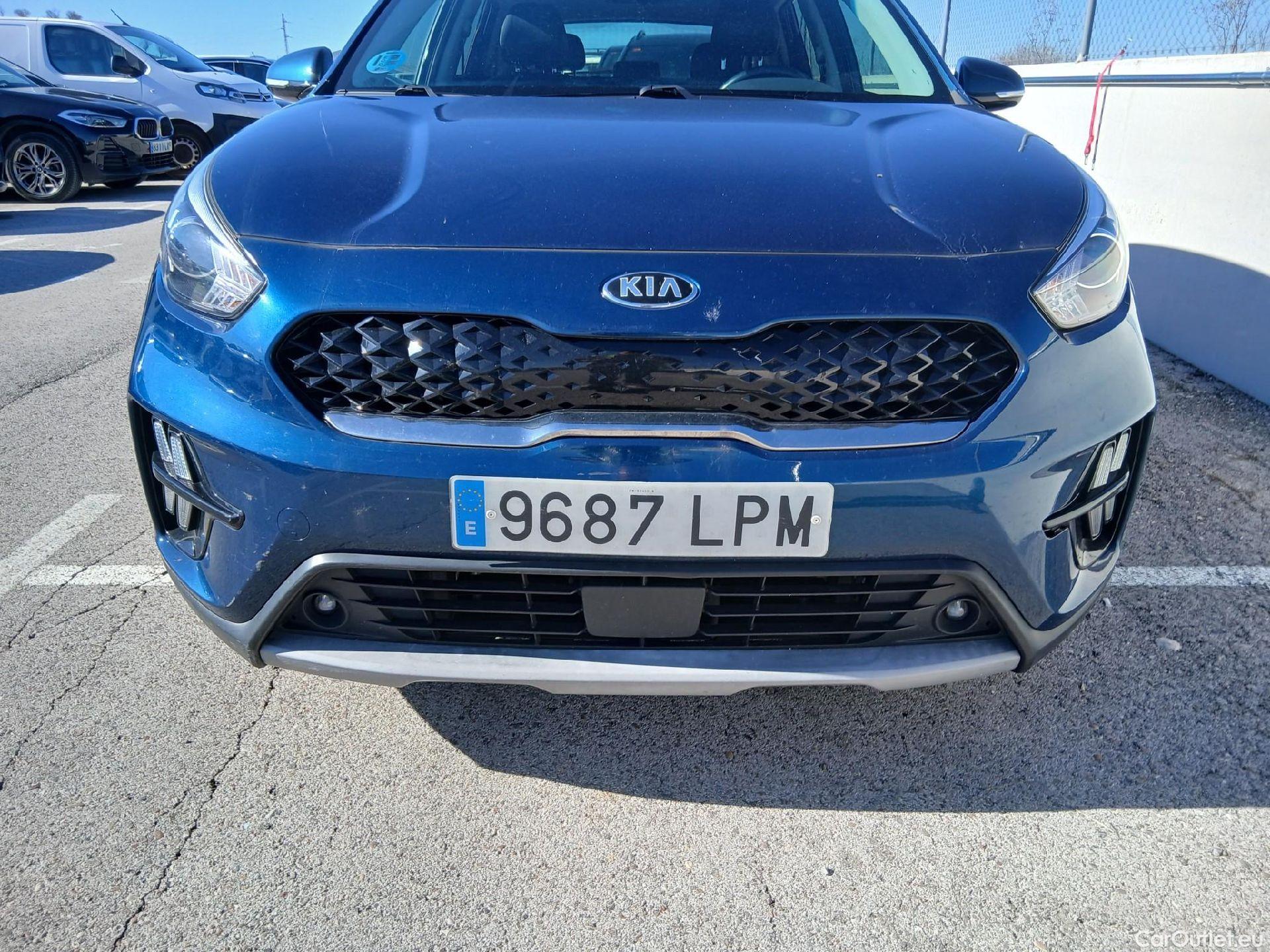  KIA  Niro KIA  / 2019 / 5P / crossover 1.6 GDi HEV 104kW (141CV) Drive #5