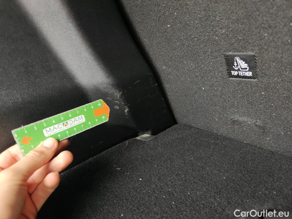  Peugeot  2008 PEUGEOT  / 2019 / 5P / todoterreno Allure Pack BlueHDI 81kW (110CV) (AC) #17