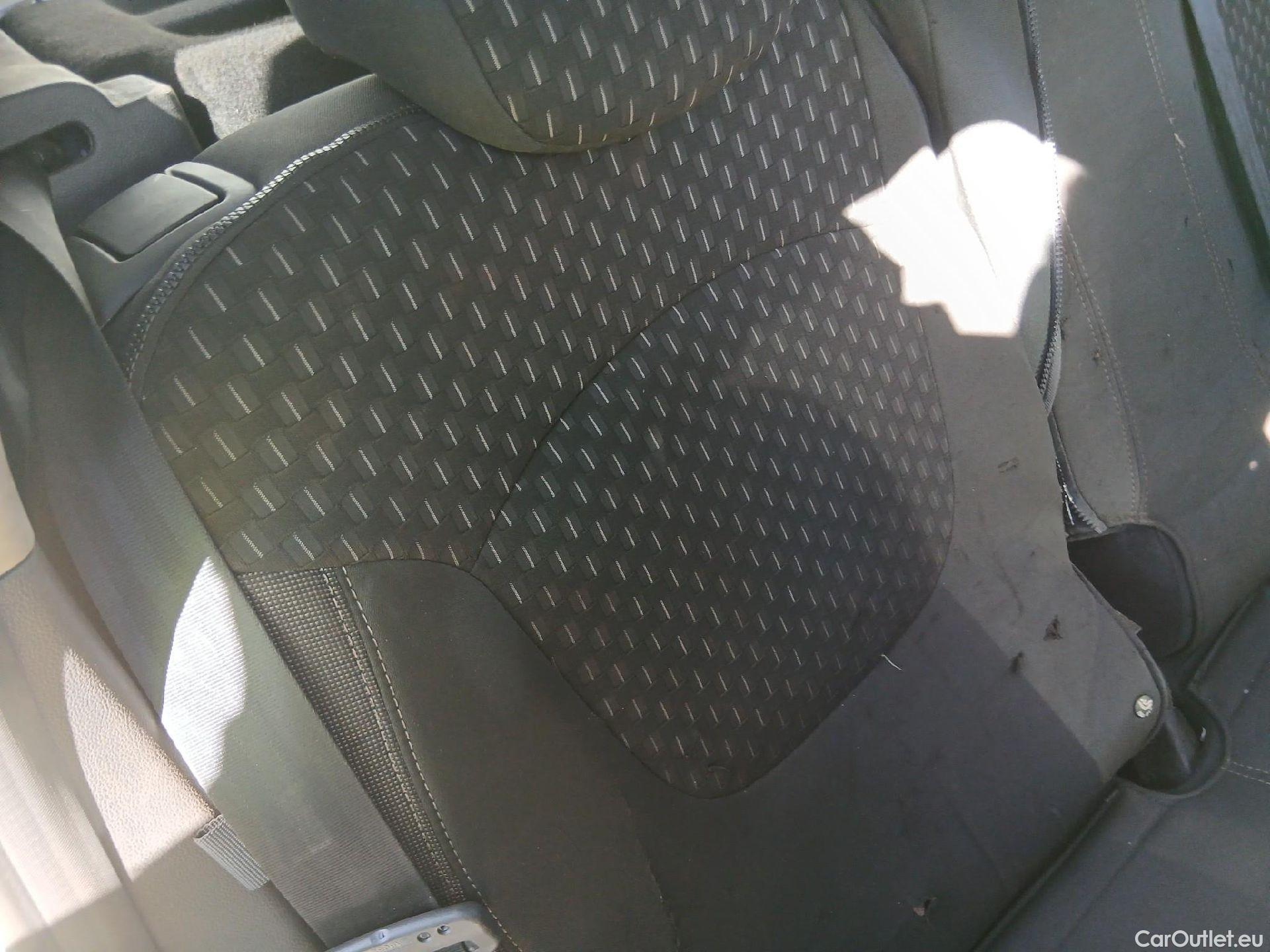  Renault  Captur RENAULT  / 2017 / 5P / crossover Zen TCe 66kW (90CV) -18 (CX) #27