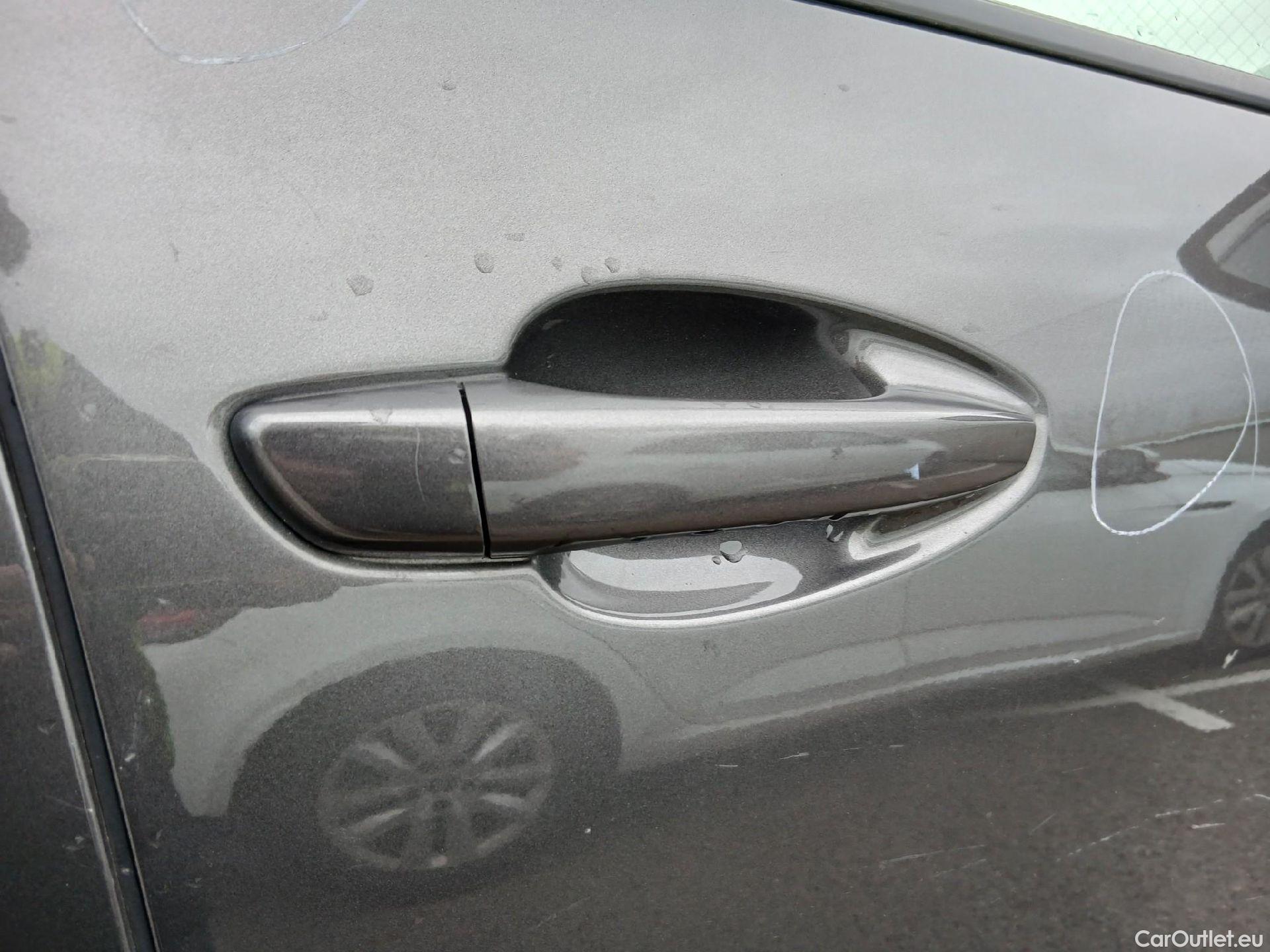  Peugeot  3008 PEUGEOT  / 2020 / 5P / todoterreno 1.5 BlueHDi 96kW (130CV) S&S Active Pack (AC3) #42