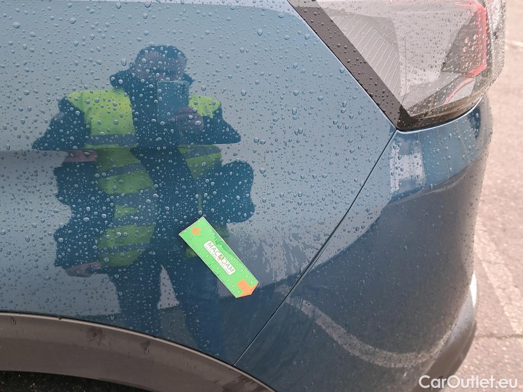  Peugeot  3008 PEUGEOT  / 2020 / 5P / todoterreno 1.5 BlueHDi 96kW (130CV) S&S Allure EAT8 #55