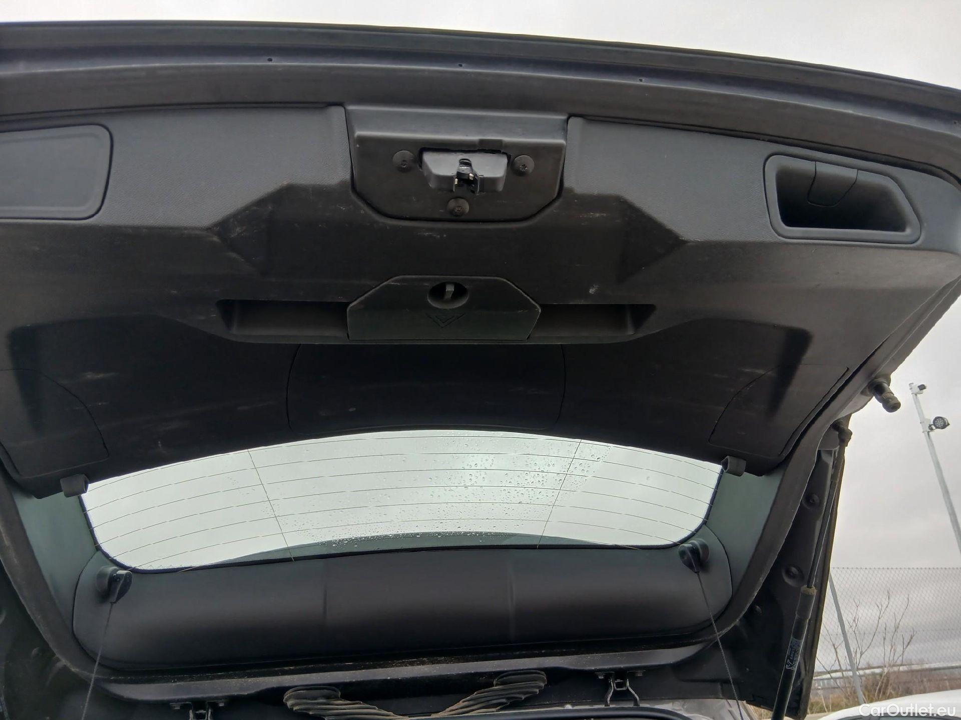  Peugeot  3008 PEUGEOT  / 2020 / 5P / todoterreno 1.5 BlueHDi 96kW (130CV) S&S Active Pack (AC3) #27