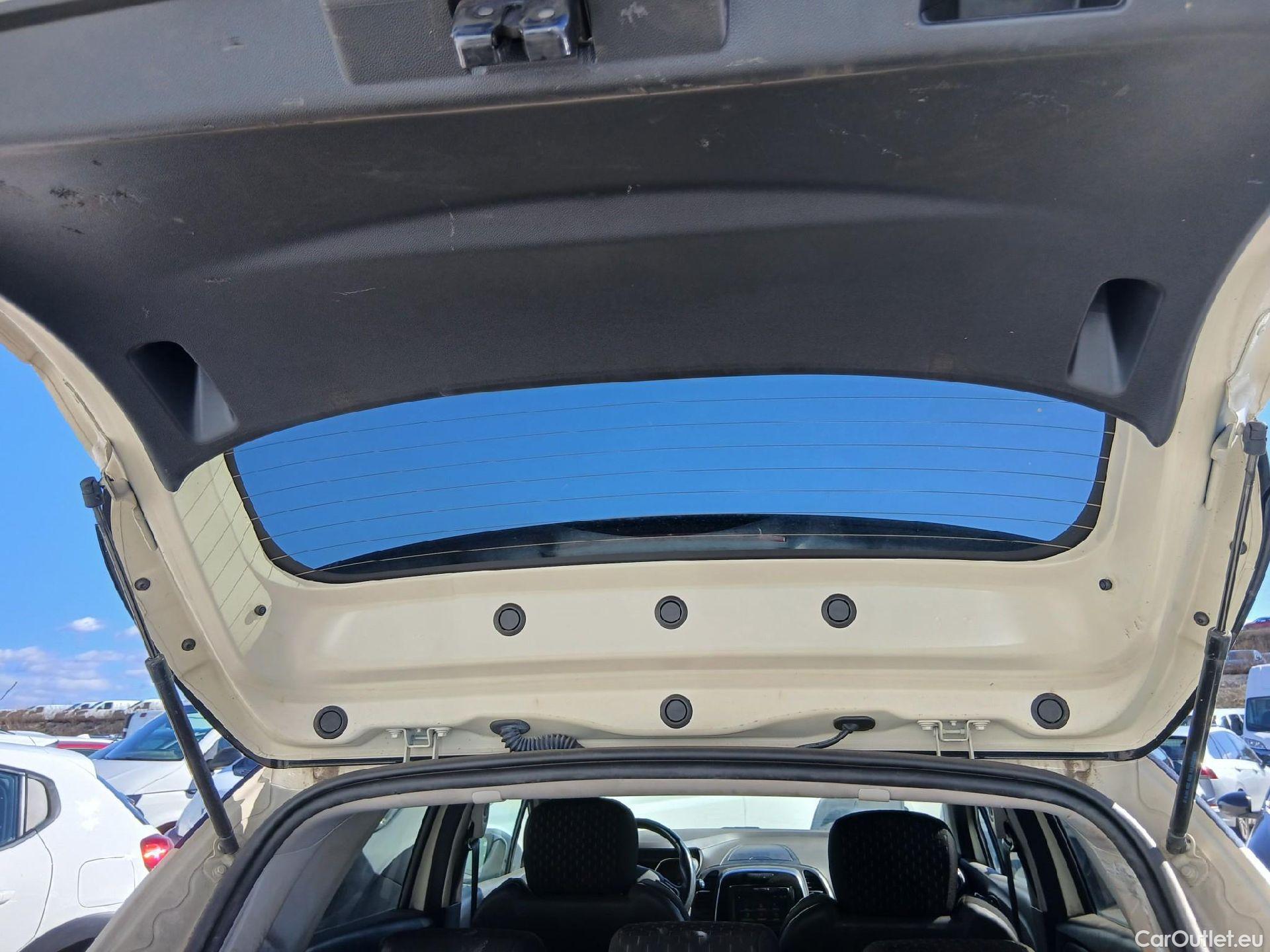  Renault  Captur RENAULT  / 2017 / 5P / crossover Zen TCe 66kW (90CV) -18 (CX) #85