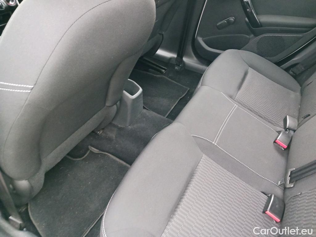  Peugeot  208 PEUGEOT  5p 1G berlina con portón 5P ACTIVE 1.6 BlueHDi 75 #12