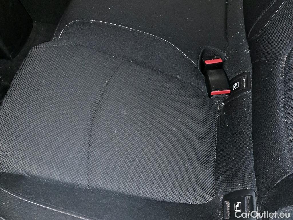  Renault  Megane RENAULT Mégane / 2020 / 5P / berlina con portón Life Blue dCi 85 kW (115CV) #4