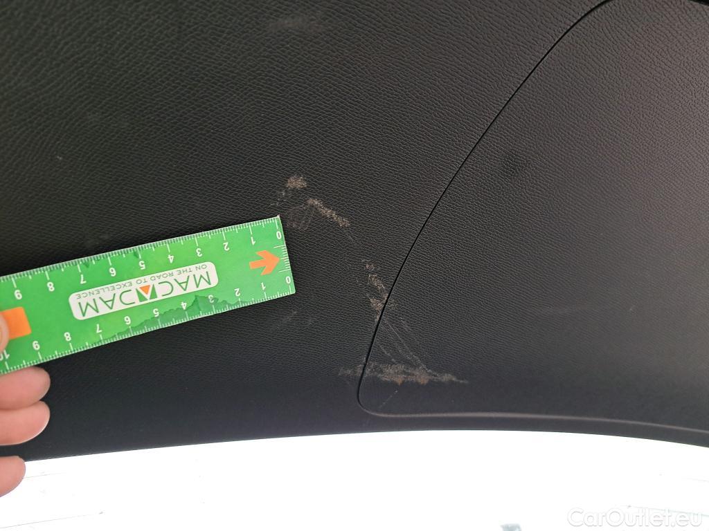  Peugeot  3008 PEUGEOT  / 2020 / 5P / todoterreno 1.5 BlueHDi 96kW (130CV) S&S Allure EAT8 #38