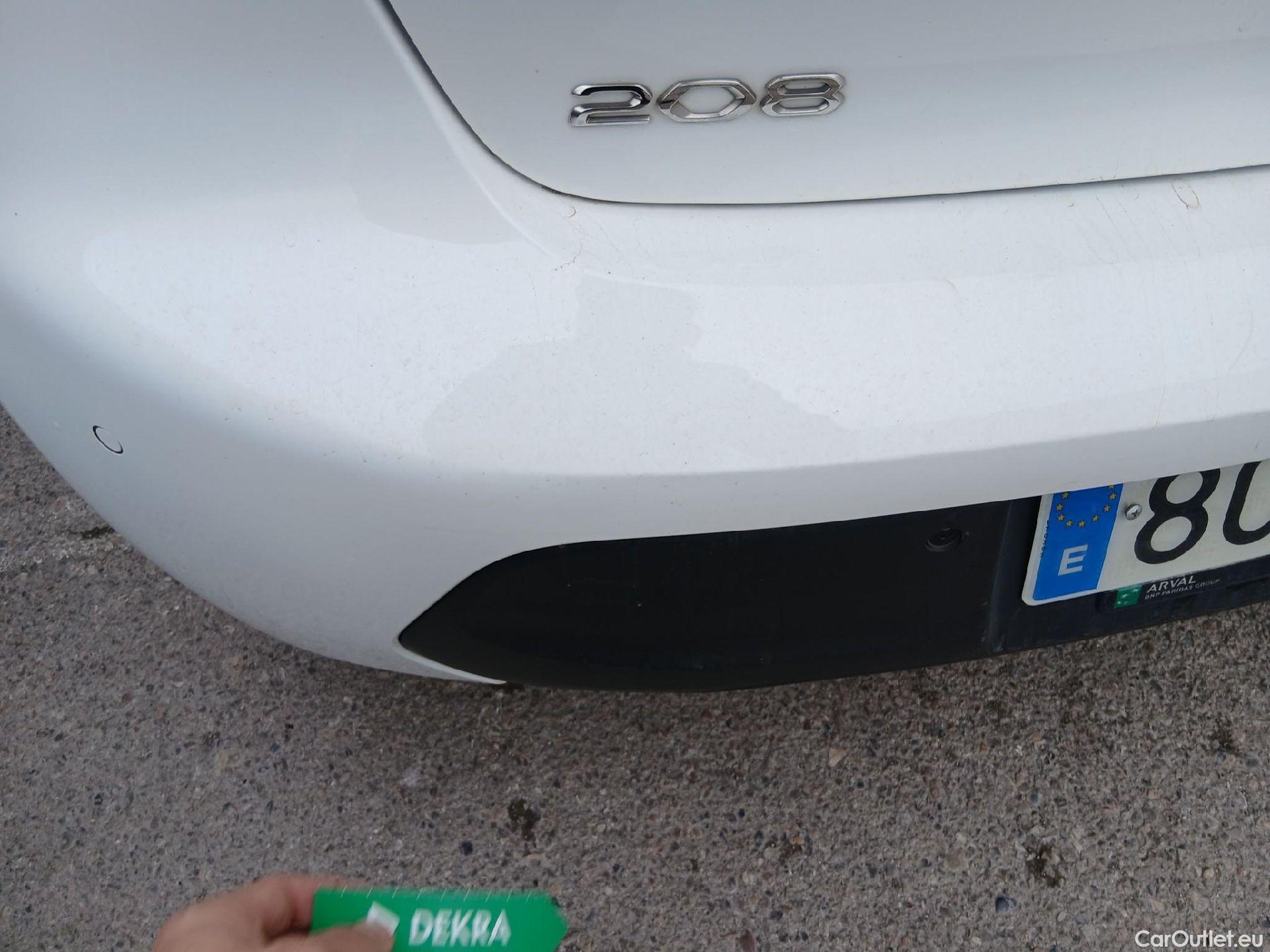  Peugeot  208 PEUGEOT  / 2019 / 5P / berlina con portón BlueHDi 73kW (100CV) Active Pack (AC2) #15