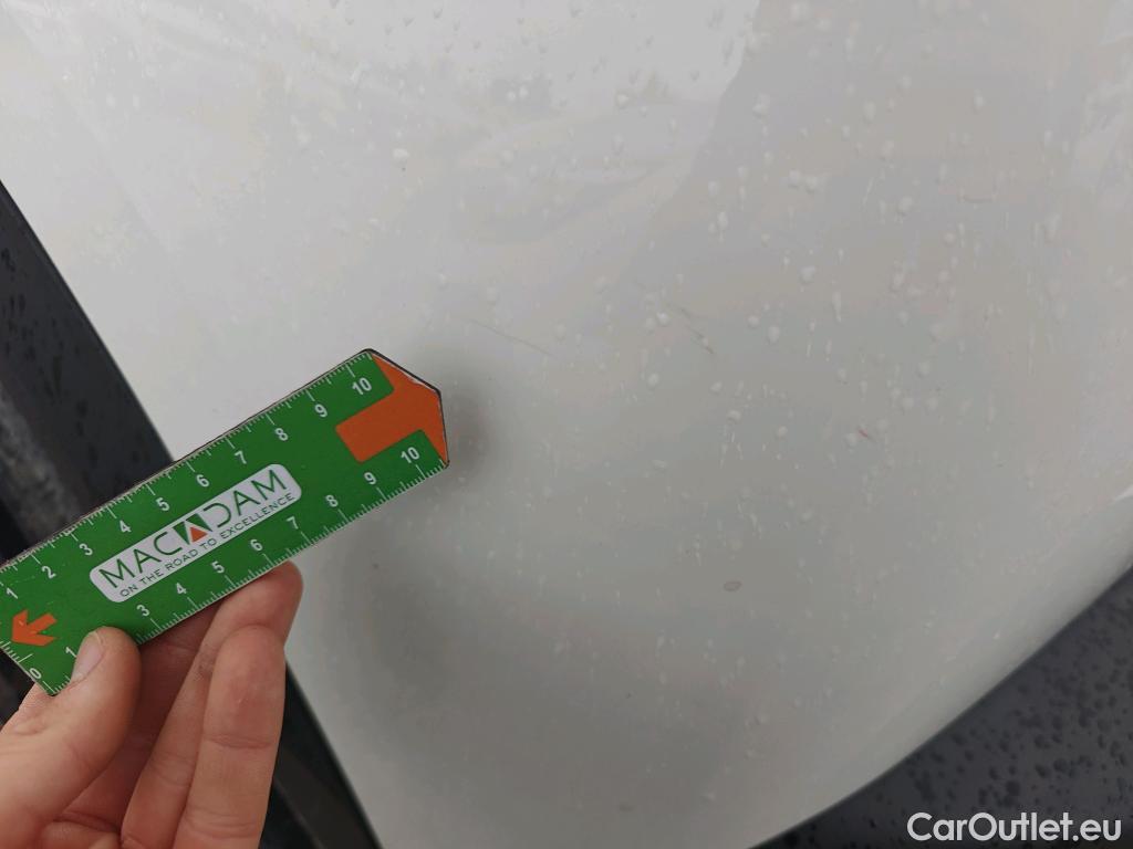  Peugeot  2008 PEUGEOT  / 2019 / 5P / todoterreno Allure Pack BlueHDI 81kW (110CV) (AC) #49