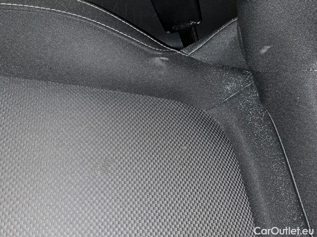  Renault  Megane RENAULT Mégane / 2020 / 5P / berlina con portón Life Blue dCi 85 kW (115CV) #2