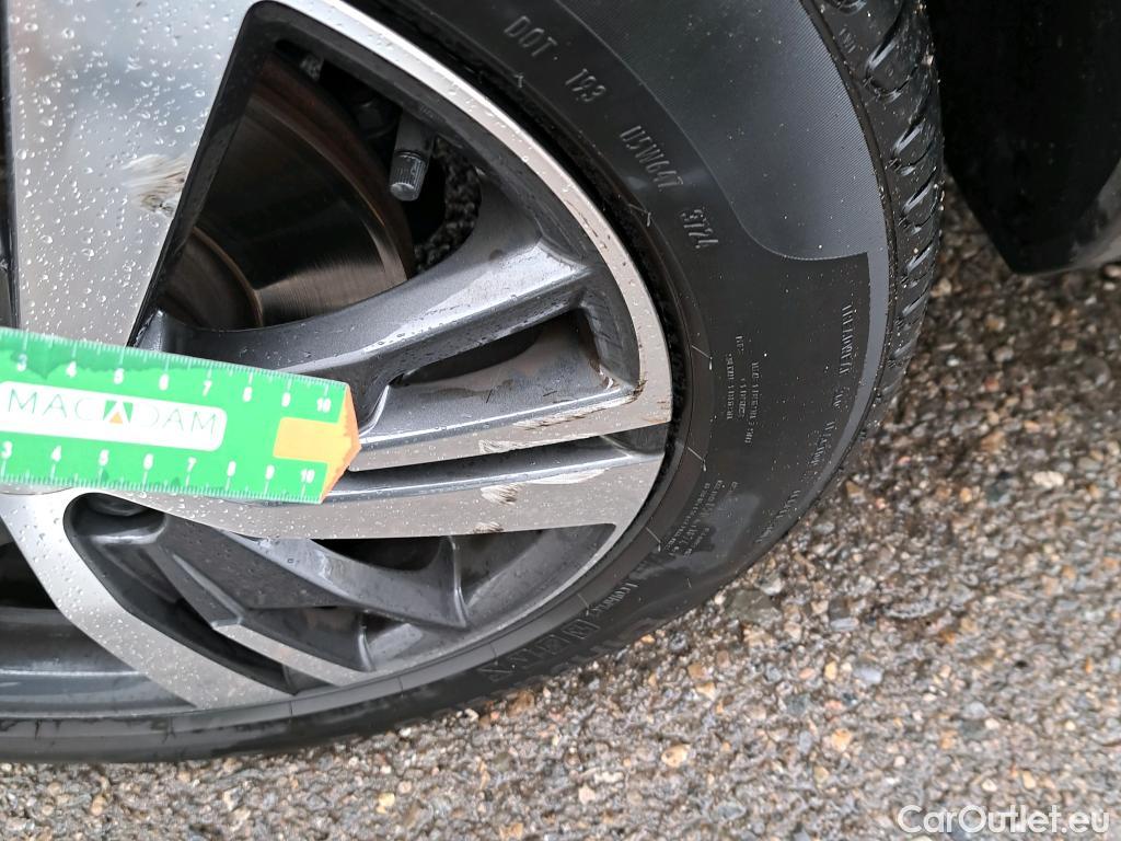  Peugeot  3008 PEUGEOT  / 2020 / 5P / todoterreno 1.5 BlueHDi 96kW (130CV) S&S Allure EAT8 #6