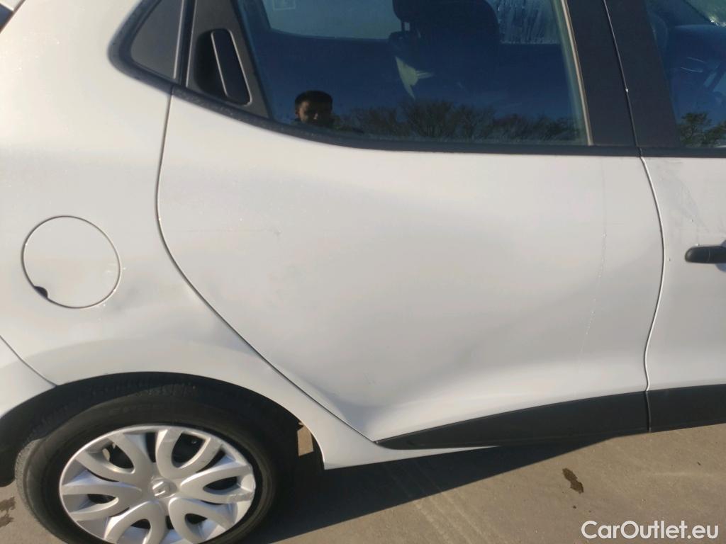  Renault  Clio RENAULT  / 2016 / 5P / berlina con portón Business TCe 66kW (90CV) GLP -18 #33